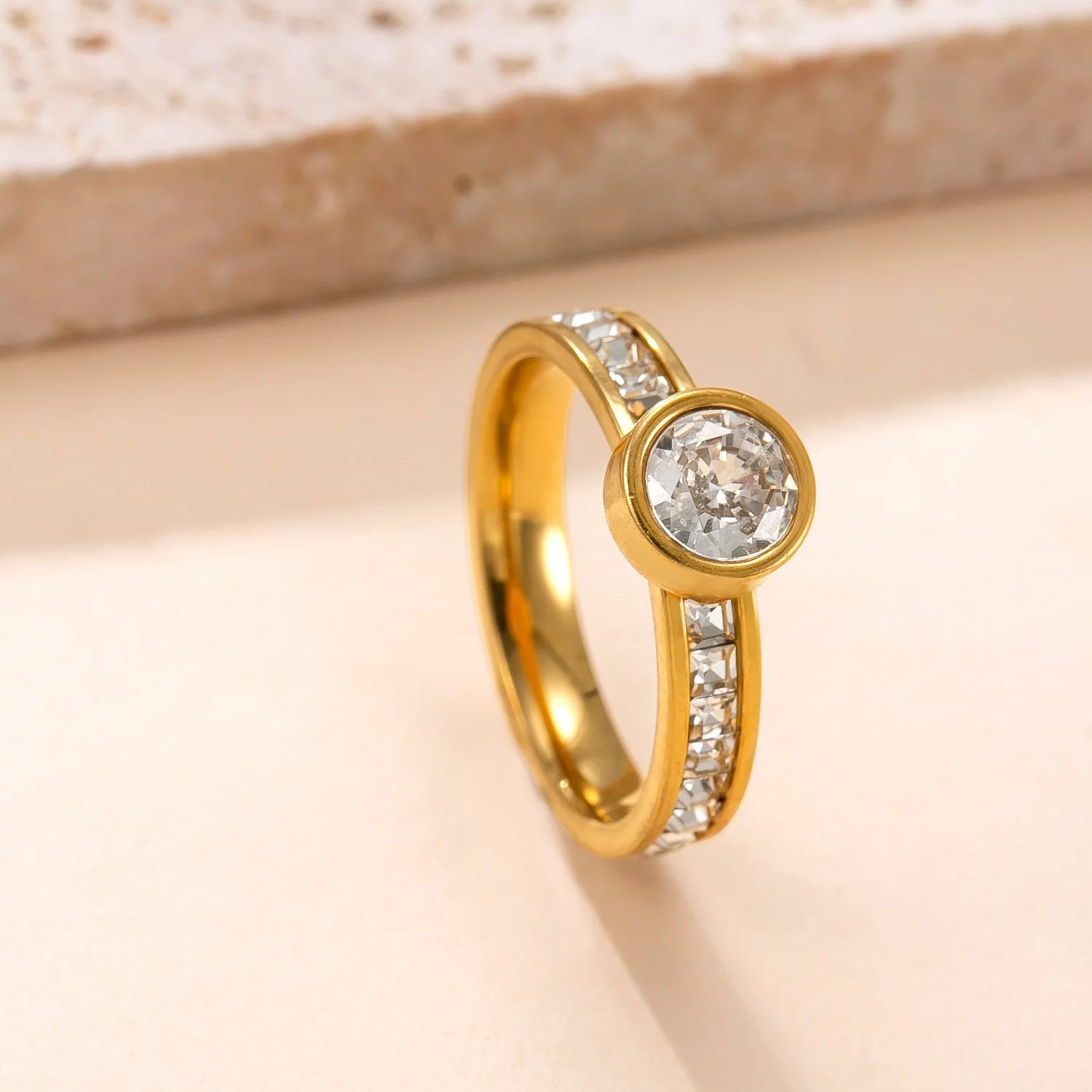 Luxury Zircon Ring for Women – 316L Stainless Steel Fashion Finger Jewelry
