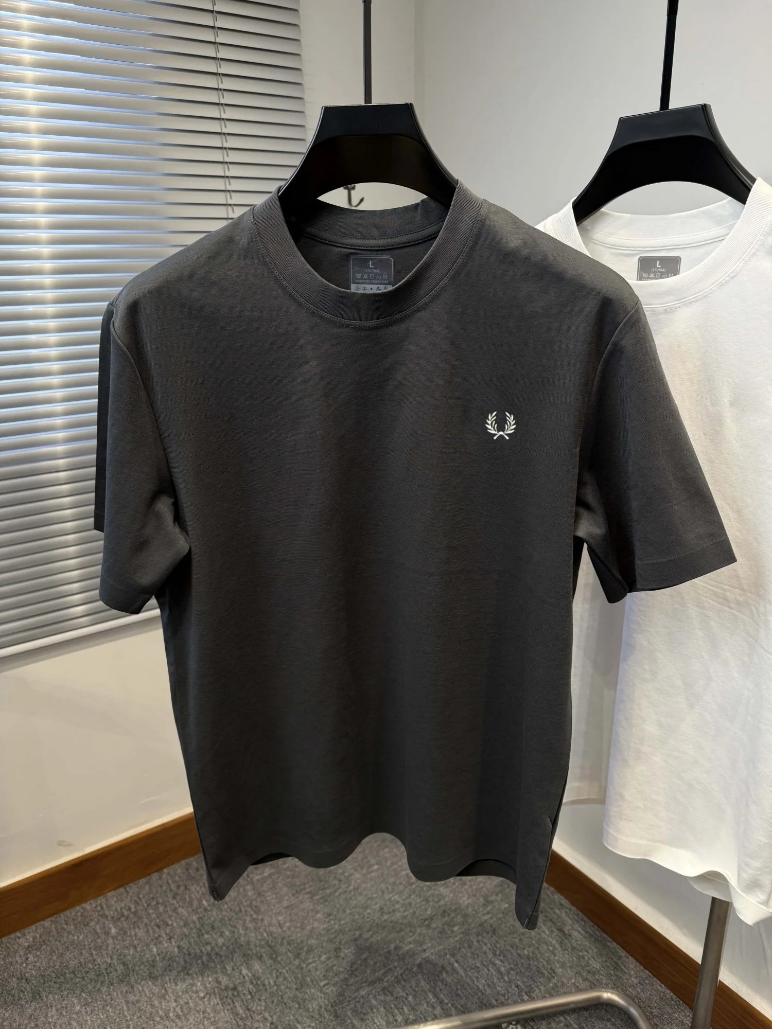 Men's Cotton Seamless T-shirt – Summer Luxury Embroidered Top