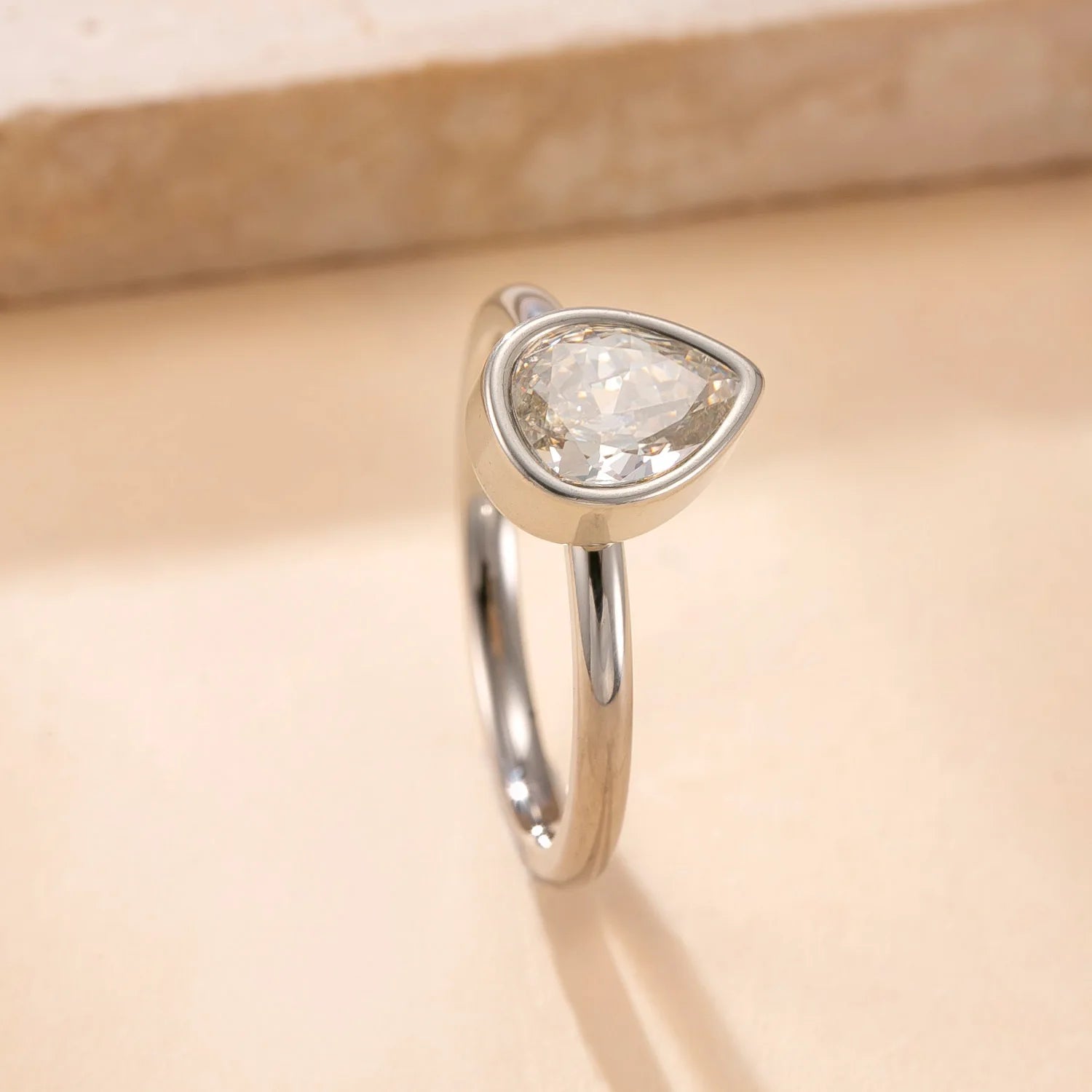 Luxury Zircon Ring for Women – 316L Stainless Steel Fashion Finger Jewelry