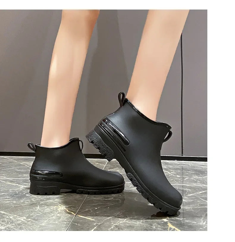 Stylish Thick-Soled Women’s Rain Boots – Non-Slip Design