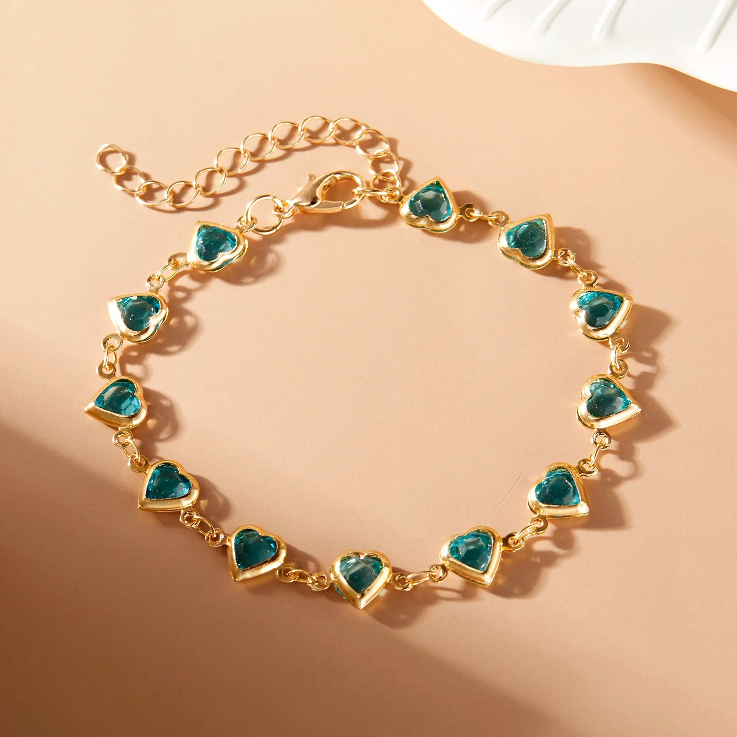 Elegant Zircon Heart Bracelet for Women – Adjustable Metal Chain