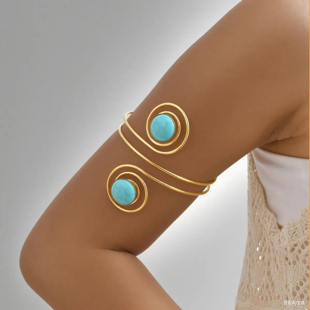 Minimalist Gold Upper Arm Cuff
