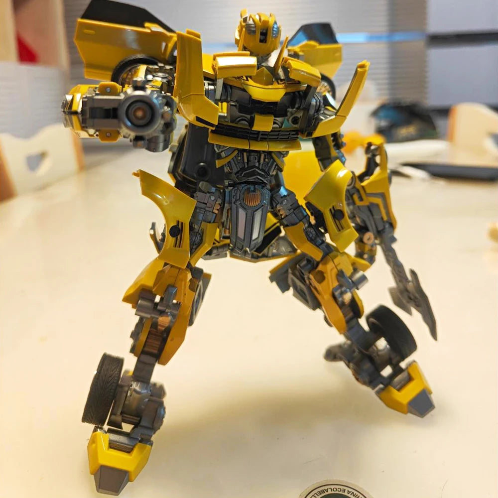 Robot Hornet Warrior M03 – Transforming Bumblebee Action Figure Model